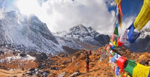 tibetan_flags_at_base_camp