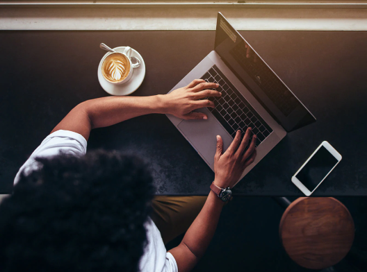 top_view_cafe_and_laptop