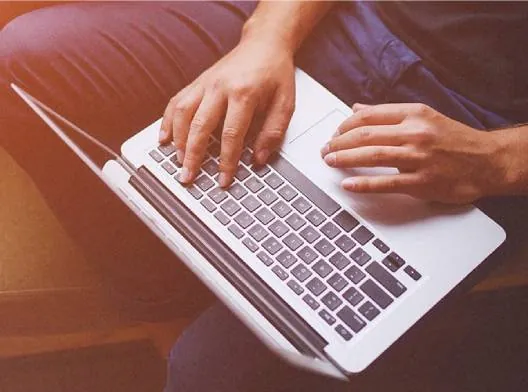 brown_image_with_laptop